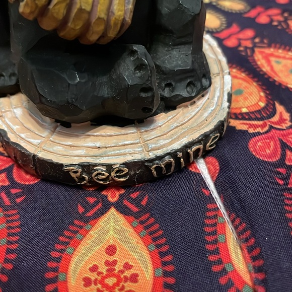 BLACK BEARS WITH BEE HIVES - Picture 7 of 11